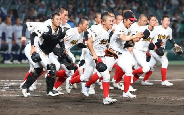 「まさか聴けるとは」甲子園で演奏された一曲が話題　“ツッコミ”入るも「素晴らしい選曲」