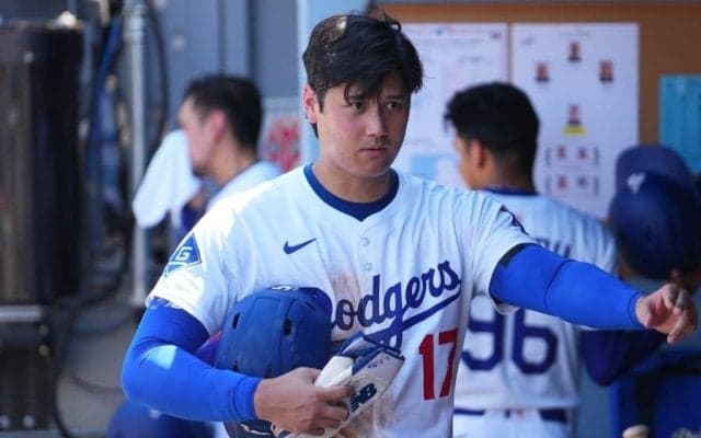 「オオタニはどこ？」まさかの大谷“不在”に米嘆き　ベッツら揃うのに…ナイン集合写真が話題