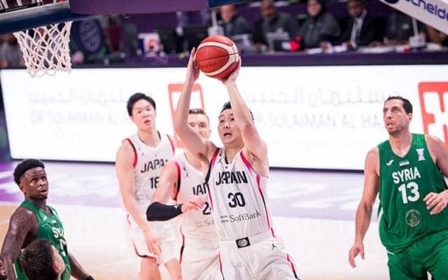 アジア杯初戦前半不調も奮闘…富永啓生「自分のプレーでチームを助けたい」