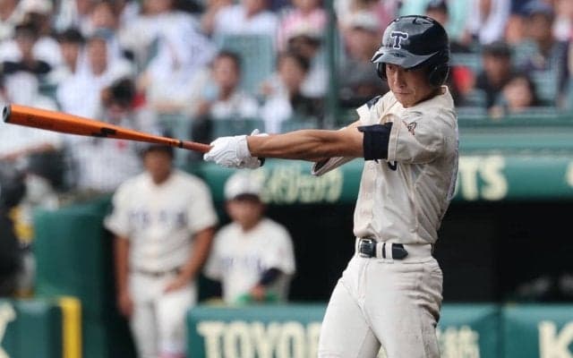 強打の東洋大姫路を牽引！岡田監督がキーマンにあげたリードオフマンが打線を勢いづける【25年夏甲子園】