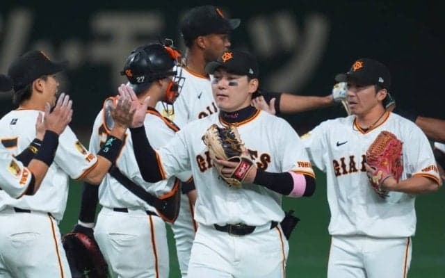 巨人が発表した特別ユニ…長嶋さん追悼試合で“史上初の試み”　随所に記された「3」