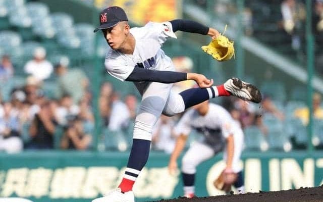 横浜、織田が完封　打線は序盤にたたみかけ　敦賀気比は好機生かせず