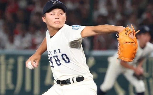 「既視感あると思ったら」　甲子園で話題…“名門激似ユニ”にSNS注目「カッコいい」