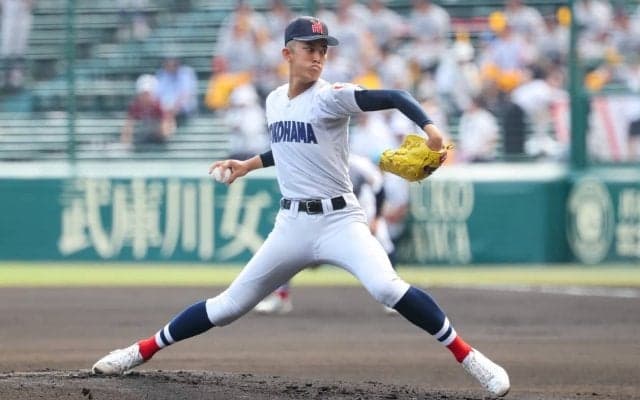 【甲子園の逸材25人成績速報】甲子園初完封の152キロ右腕など横浜のタレントたちが躍動！！