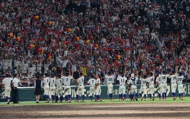 県大会で敗退…近江高校がなぜ甲子園に？　綾羽の初勝利を呼び込んだ“ノーサイドの精神”