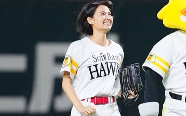 博多美女が始球式で感涙「1か月しんどかった」　衝撃の91キロ計測…憧れ続けた“16年”