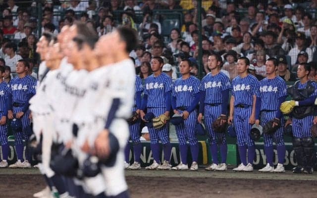 さわかやユニ話題の青藍泰斗、延長タイブレークで敗れ甲子園初勝利逃す【25年甲子園】