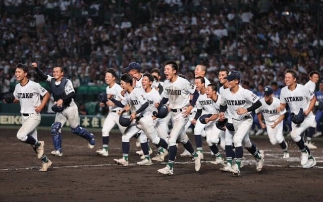 西日本短大付、佐賀北、明豊の九州勢が初戦を突破！聖隷クリストファーが左腕の快投で悲願の初勝利【9日の夏甲子園】