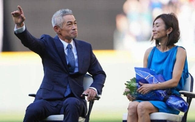また炸裂したイチロー節！　弓子夫人へ“粋”な言葉、伝説の名言を絶叫「Holy smoke!!」