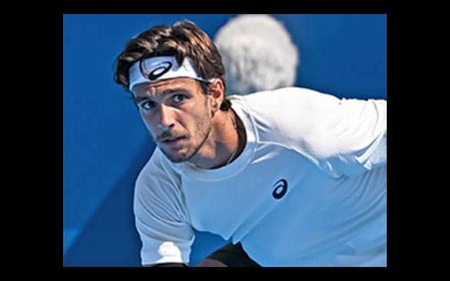  世界10位 4大会連続で早期敗退 