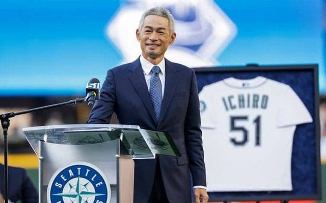 イチロー氏が即座に“有言実行”　弓子夫人も笑顔…マリナーズも感動した光景「尊いなぁ」