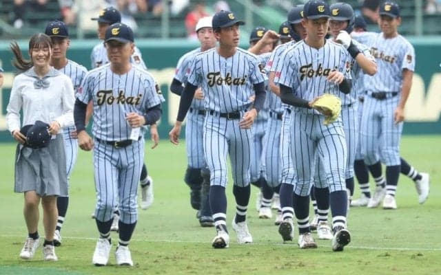 甲子園でハプニング…ぽっかり空いた応援席「間に合わない」　到着は絶望的