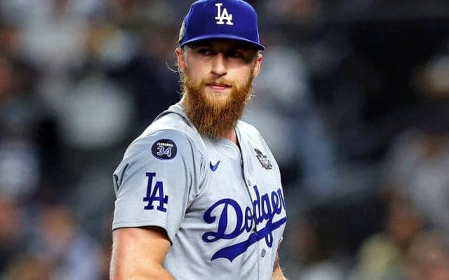 ド軍コペック、“実戦形式”で同僚にまさかの死球　剛球直撃…周囲も悲鳴上げる