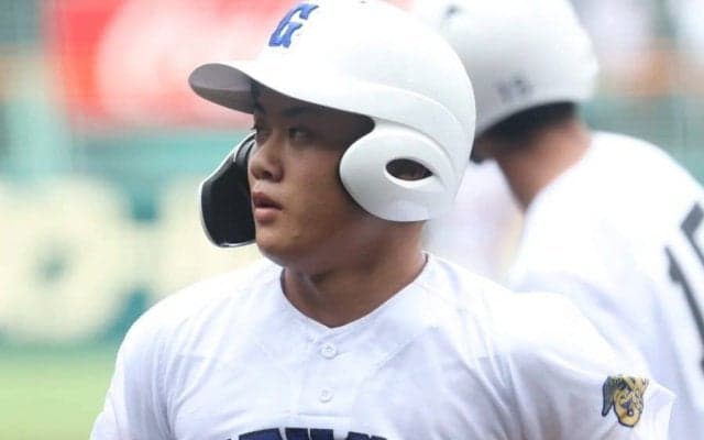 「また変わった？」伝統校の“ユニ激変”に注目　鮮やかな色から「やっぱり、このデザイン」