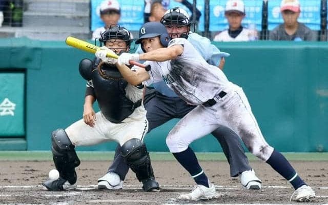 スクイズ決めて待望の追加点、守備も機敏　岡山学芸館の山田涼選手