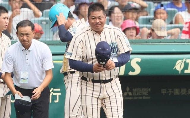 元プロ監督率いる東大阪大柏原が初戦敗退、大阪勢45年ぶりの屈辱味わうも…最終回に見せたフェアプレー精神を指揮官も称賛【25年夏甲子園】