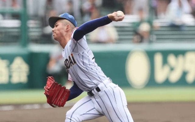 優勝候補・健大高崎が涙の初戦敗退…最強投手陣が6失点で昨夏甲子園王者の前に屈する【25年夏甲子園】