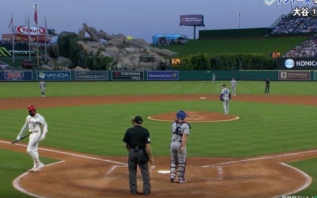 打者が激怒！山本由伸、奪三振後にハプニング「急にどうした」「何が起きた」いきなり退場処分→ベンチに戻りかけたのに猛抗議… 球場騒然