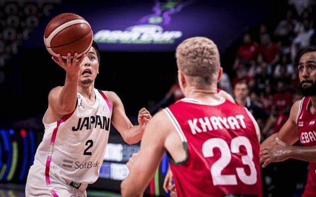 神業炸裂！167cm富樫勇樹、“ふんわりショット”で205cmを翻弄「まさに沢北！」「あんたが大将！」スラムダンク風フローター弾にネット驚愕【バスケ日本代表】