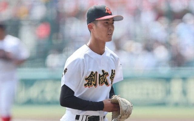 創成館が2年連続4強の神村学園を撃破して夏初の2勝！右サイドの先発・奥田が6回ノーヒットの快投【25年夏甲子園】
