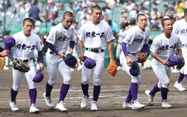 アルプスに「ヤバいのいたww」　甲子園を彩った“もう一人の主役”に歓声「プロの方？」