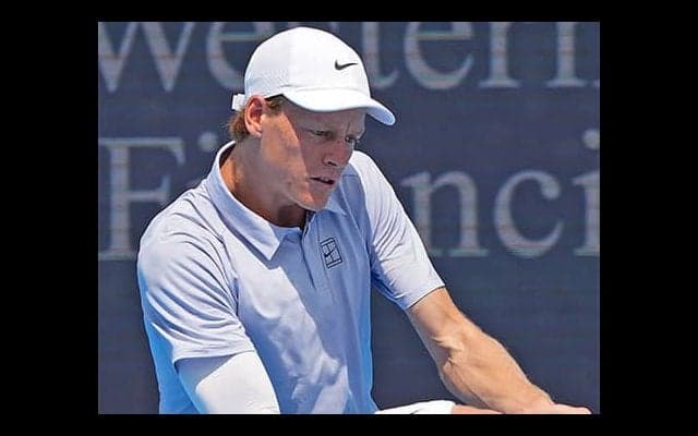  世界1位 37歳ベテラン退け8強 