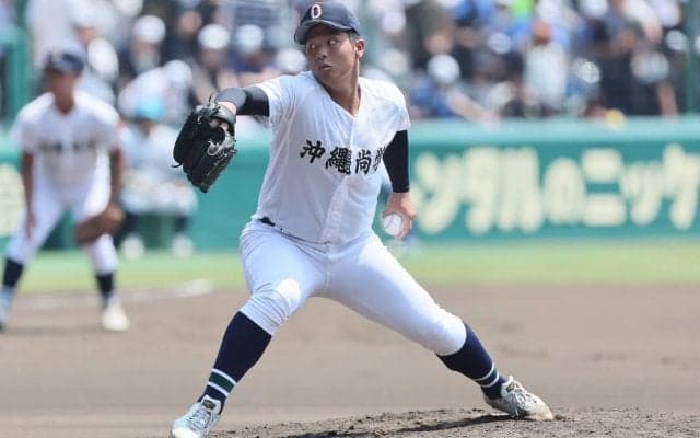 沖縄尚学が2試合連続の完封勝ち！注目の2年生左腕は4回5奪三振！次戦はベスト8かけ仙台育英と対戦！【25年夏甲子園】