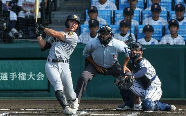 「最後の夏の気持ちで」　仙台育英の2年生「切り込み隊長」田山選手