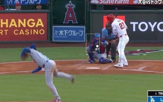 なんだこれは…？ 大谷翔平の魔球で“異変”「笑うしかない」「ドン引きやん」トラウトが動けなくなる… ファン騒然「さすがに手が出ない」