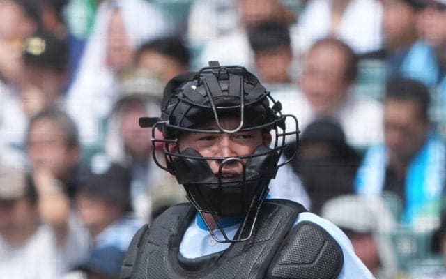 【夏の甲子園2025】山梨学院は２年生の「二枚看板」で苦手な夏も勝つ　先輩キャッチャーは「調子のいいボールを引き出してリードしたい」