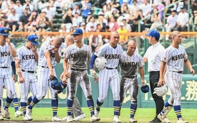 健大高崎「メンバー外」の支え原動力に　部員みんなで目指した日本一