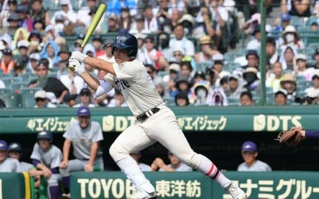 東洋大姫路・高田、コースに逆らわず安打重ねる　不運なけが乗り越え