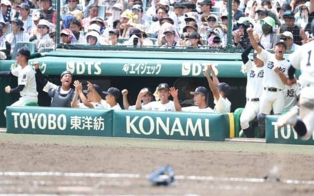 甲子園で「思わず二度目」　NHK中継で発見…まさかの一曲に騒然「イカしてる」