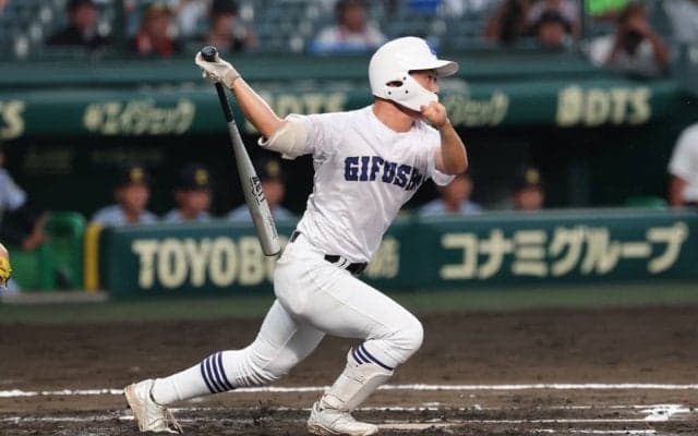 左手指のハンディ感じさせぬ活躍！県岐阜商・横山が第1打席で2試合連続のヒット！今大会ここまで5打数3安打と好調維持！