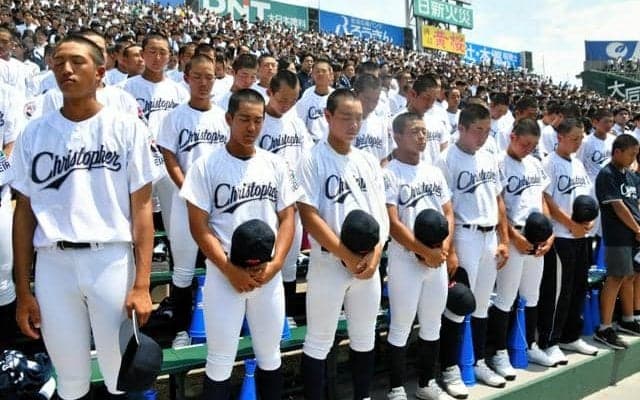 聖隷のスタンドは大応援団、初戦は参加できなかった吹奏楽部も演奏