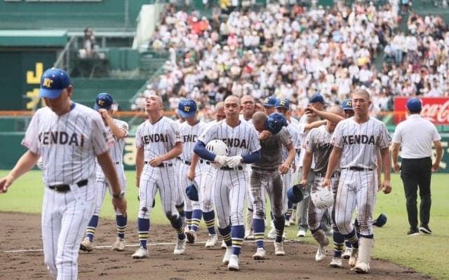 優勝候補・横浜が勝ち進む一方で、健大高崎、神村学園、智弁和歌山が2回戦まで敗退…