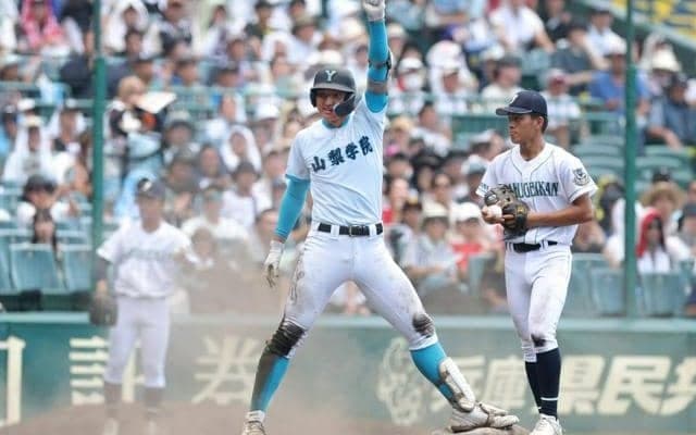 春から急成長の山梨学院・菰田陽生　圧倒的な存在感で投打に活躍