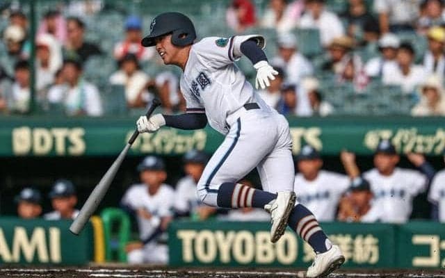 日本一へ先輩と攻めた　高川学園の衛藤諒大選手「努力して来夏へ」