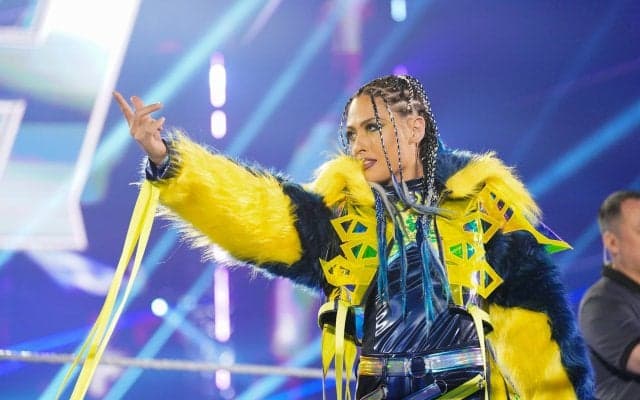 人気日本人美女レスラー、すっぴん姿で“珍ポーズ”恒例のトレーニング写真が話題…ギャップ全開の姿にファンほっこり