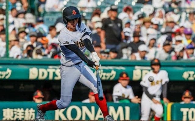創成館の攻守の要・山下翔が再三の見せ場　「夏2勝」の続きは後輩に