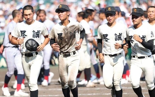 甲子園中継で発見「めっちゃ欲しい」　“ワンポイント”なのに存在感「かっこいい」