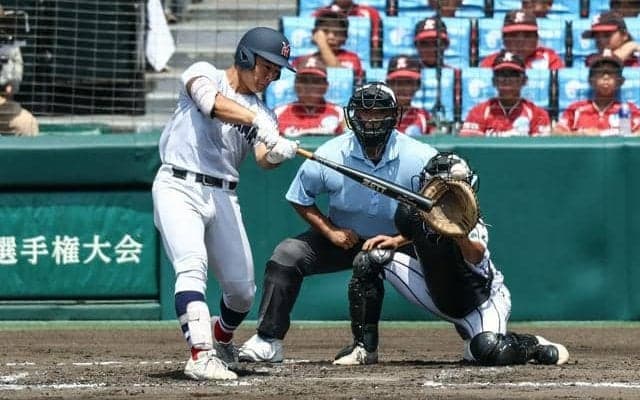 横浜、2年織田が完封　津田学園は終盤まで走者を得点圏に進められず