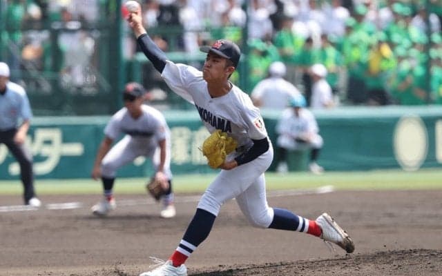 これぞ王者の戦いぶり！横浜の最速152キロ右腕・織田翔希が今大会2度目の完封！主将の阿部葉も3安打1打点の活躍で8強進出！【25年夏甲子園】
