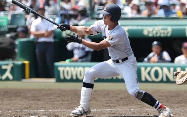 横浜の主将・阿部葉太が復調の3安打！8回にはダメ押しタイムリー「なんとしても打ちたかった」【25年・夏甲子園】