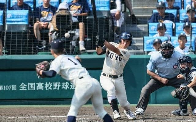 東洋大姫路、相手先発とらえ五回に逆転　西日本短大付は攻めきれず