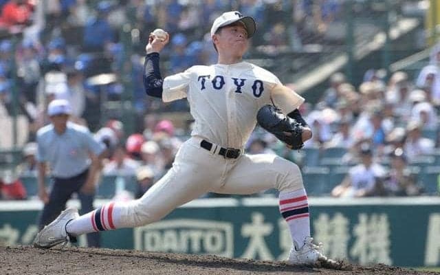 ゆっくり靴ひも結び、力投　東洋大姫路・木下「自分の球信じた」