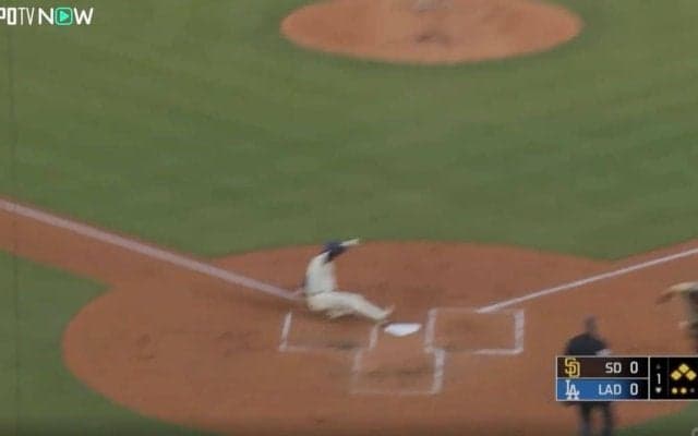 ウソでしょ？ 大谷翔平の“足”に強肩野手もイライラ「速すぎw」とんでもないスピードで“爆速生還”「加速エグい」