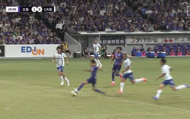 アニメかよ！22歳日本代表FWの“凪誠士郎なみビタ止めトラップ＆股抜きシュート”が話題沸騰「年間ベストゴールあるだろ」「神過ぎる」