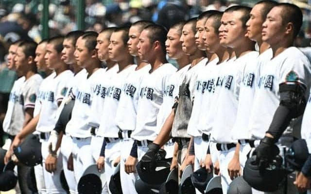 甲子園で感じた「チームの成長」　高川学園の寮長と副主将が振り返る