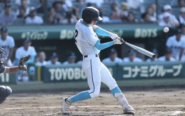 山梨学院が夏の甲子園初の4強！13安打11得点で連覇狙った京都国際撃破！3試合で43安打31得点と勢い止まらず【25年夏甲子園】